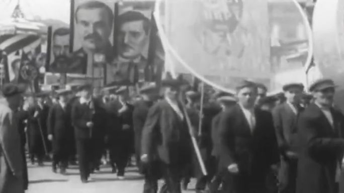 30年代苏联人民庆祝国庆节游行