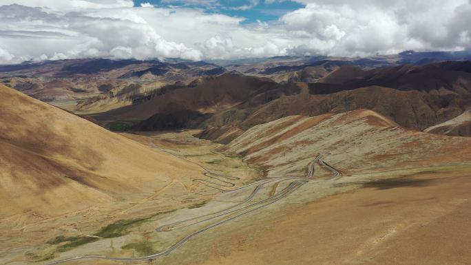 原创 航拍西藏日喀则珠峰大本营公路风光