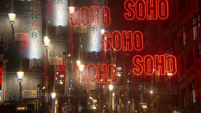 带棱镜滤光片的伦敦Soho圣诞灯