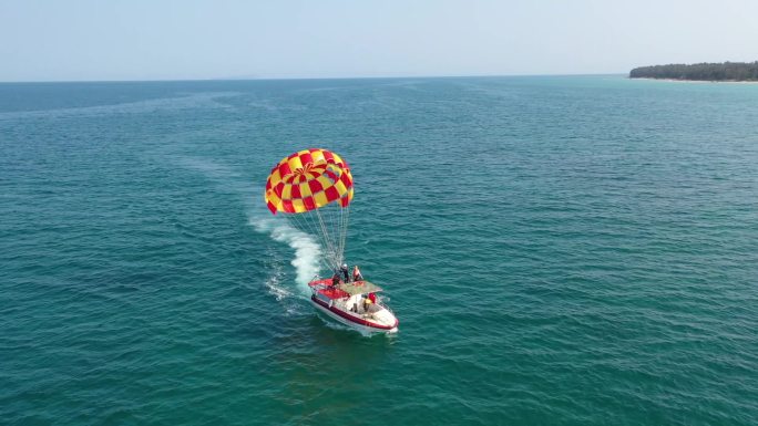 原创 广西北海涠洲岛海滨海景自然风光航拍