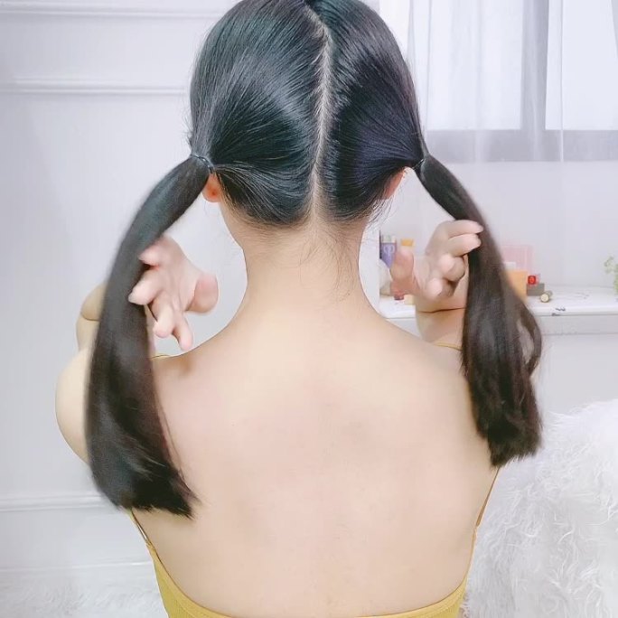 美女头发后背