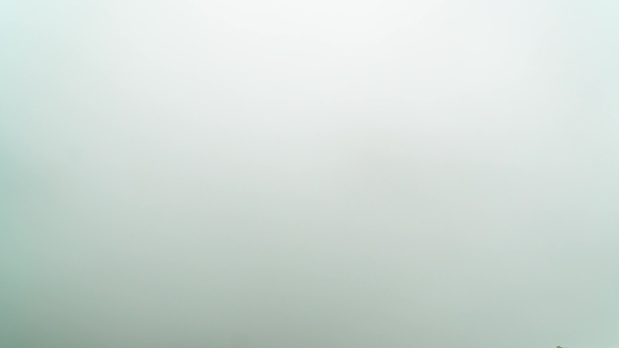 云雾缭绕的南岳西岭茶山4k延时