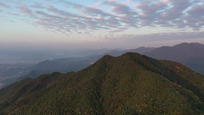 夏日清晨江西赣州大余丫山航拍自然风光