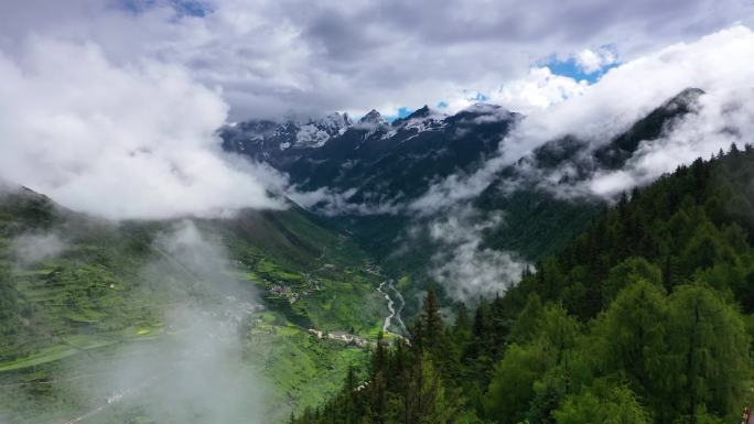 四姑娘山巴朗山航拍