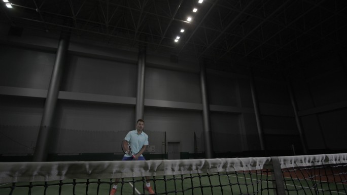 网球教练 网球 网球馆 打网球 网球训练