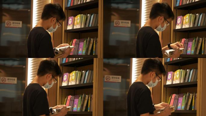 在书店看书的少年