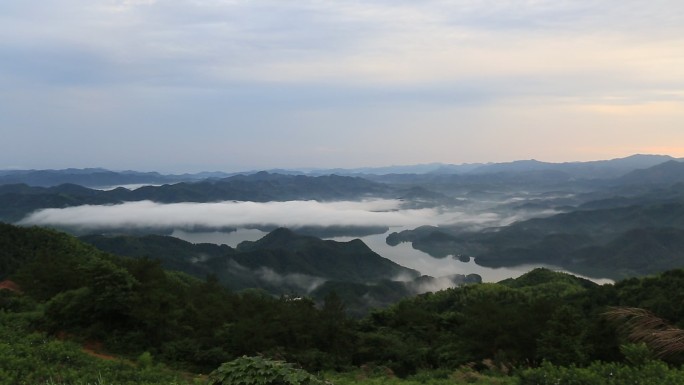 山水浙江云雾水墨中国画诸暨东白湖青山绿水