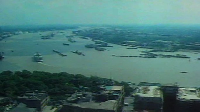 80年代的上海黄浦江沿岸影像