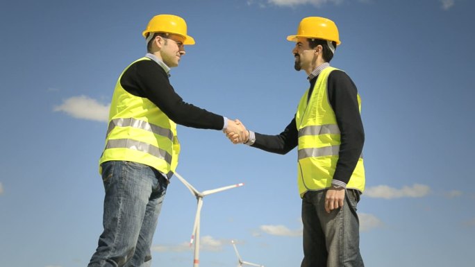 商务工程师与风电机组握手协议