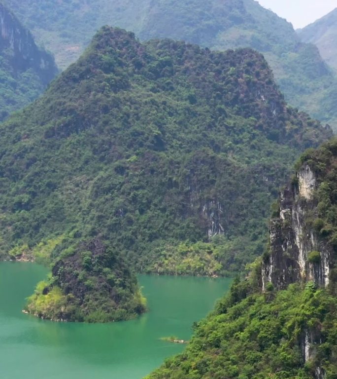 高清航拍广西浩坤湖 (1)