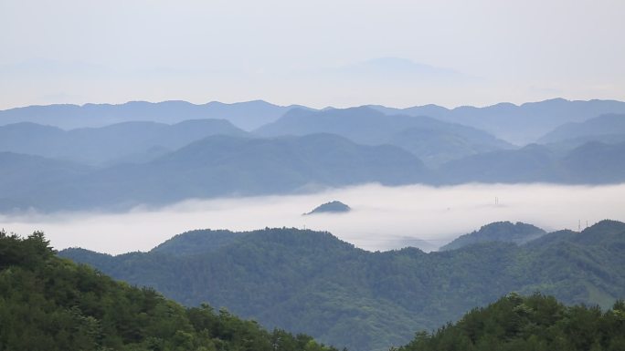 浙江山水云雾云层云海水墨中国画诸暨东白湖