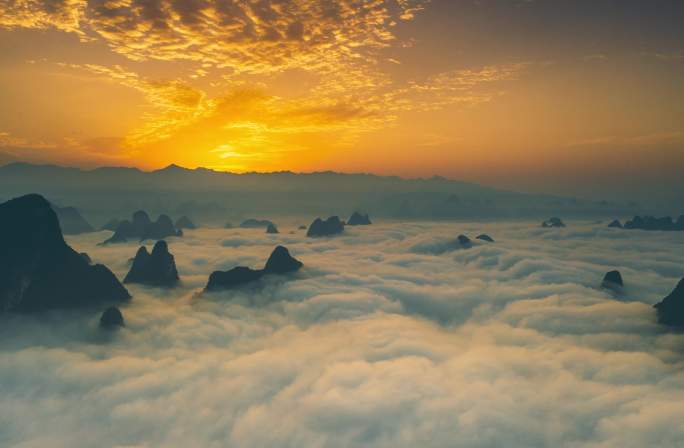 桂林漓江山水云海风景日出片头大气航拍延时