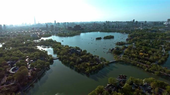 天津城市水上公园人工湖航拍视角