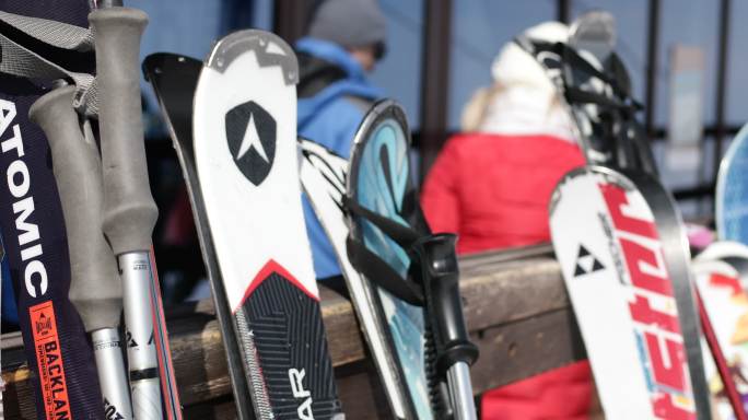 滑雪器材4K特写素材