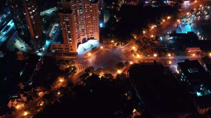 疫情和平区封控夜景