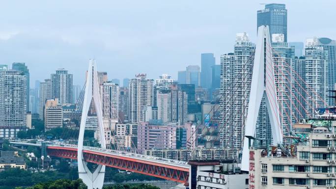 山城重庆 网红打卡 城市阴天雨天