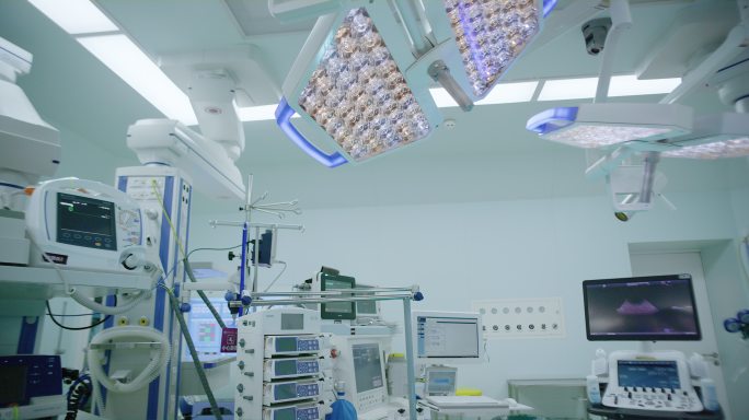 现代化手术室无影灯远程手术