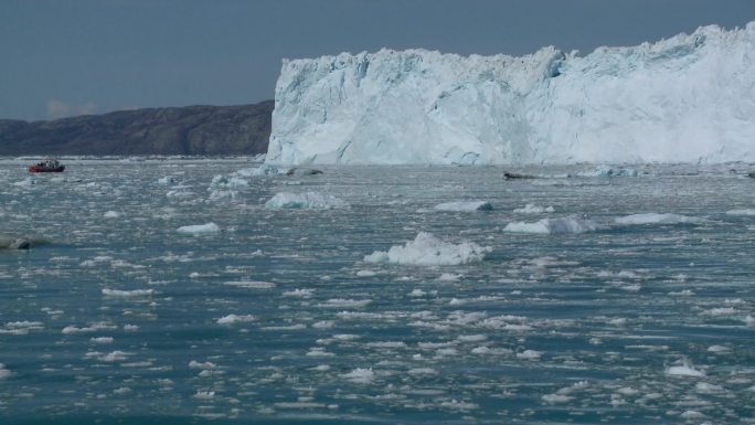 冰川附近的船只春天南极北极