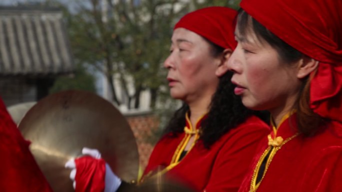 江南浙江民间女子传统乐器乐队吹打热闹