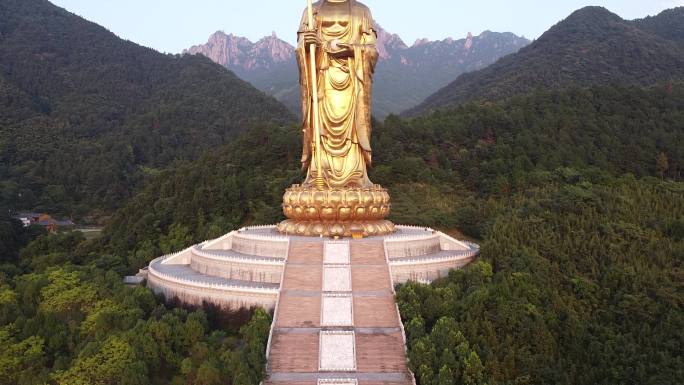 九华山风景区大愿文化园景区99米地藏圣像