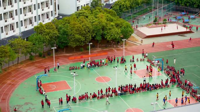 4K 学校操场高中初中学生篮球赛