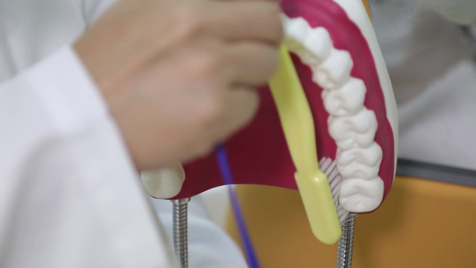 牙科门诊 正确刷牙方式 实拍素材