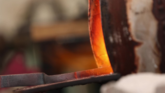 铁匠锻造厂钢铁加工淬火