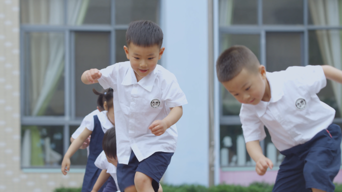 4k儿童健康成长在幼儿园玩耍奔跑儿童节