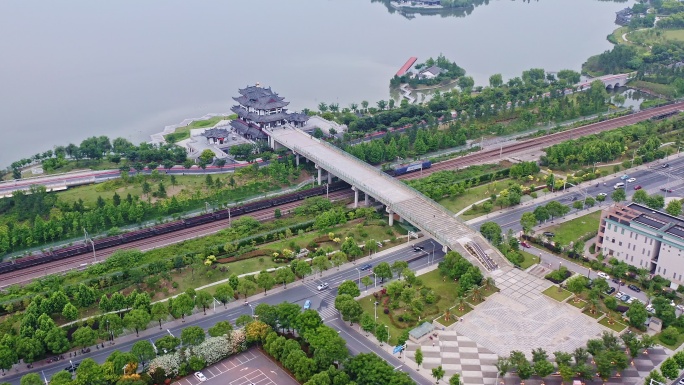 绍兴迪荡湖公园亭台楼阁全景,城市交通