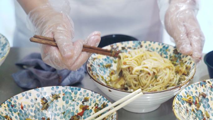 美食烹饪拌面