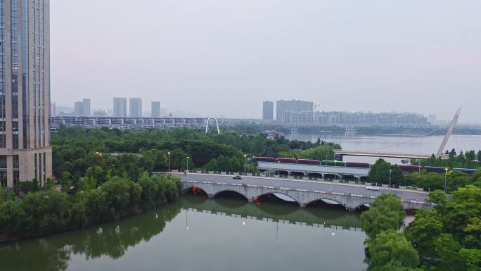 迪荡湖,梅龙湖公园,西施山路,城市交通