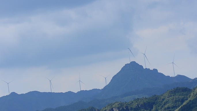 重庆南川万卷书台露营基地一角的风光