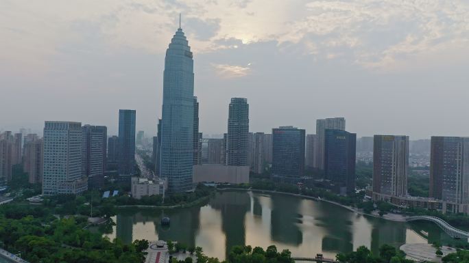 航拍绍兴世茂中心,梅龙湖公园,湖景