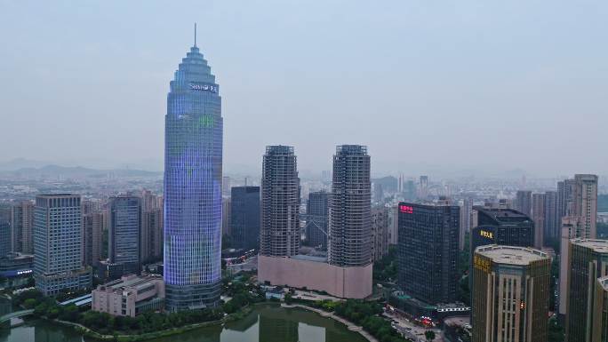 绍兴世茂中心,梅龙湖公园,湖景