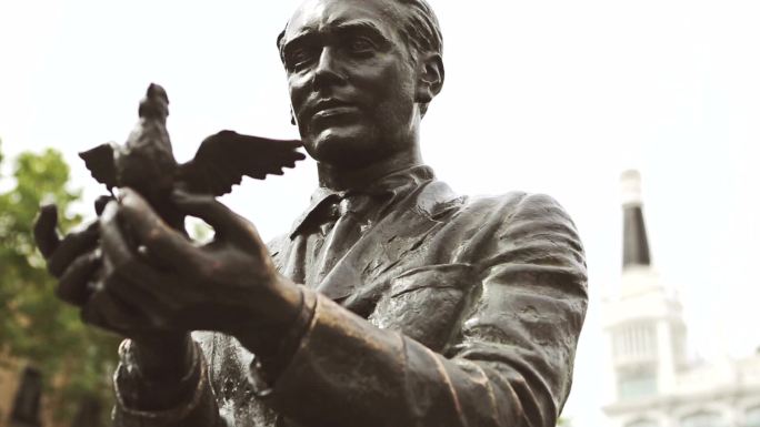 马德里费德里科·加西亚·洛卡雕像