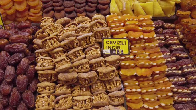 土耳其伊斯坦布尔旧集市上的传统土耳其甜食