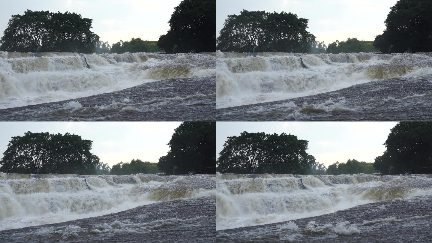 溪流奔腾的激流  荒野地带 大峡谷河谷