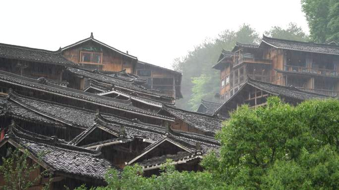 4K 雨中的西江千户苗寨2