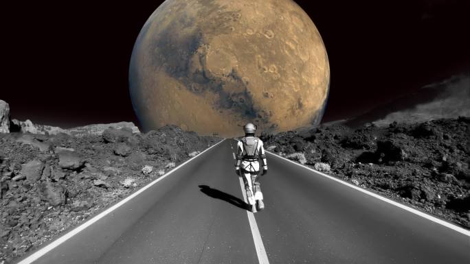 月球上的超现实行走。女宇航员沿着沙漠公路向遥远的星球奔跑