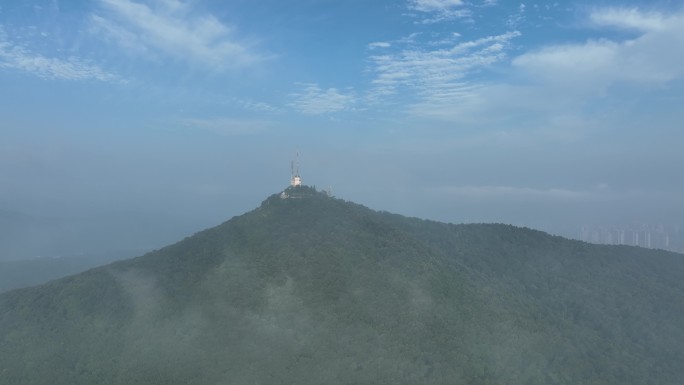 航拍襄阳虎头山电视塔云雾云海自然风光