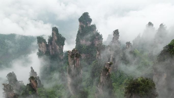 张家界武陵源雨如画