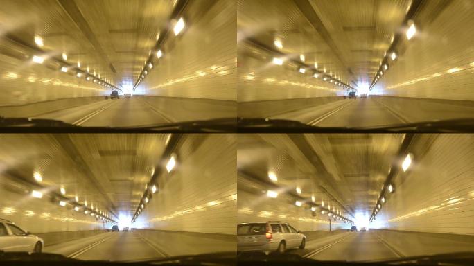 隧道里行驶的快车