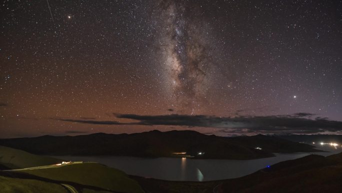 西藏拉萨羊卓雍措羊湖日转夜星空延时