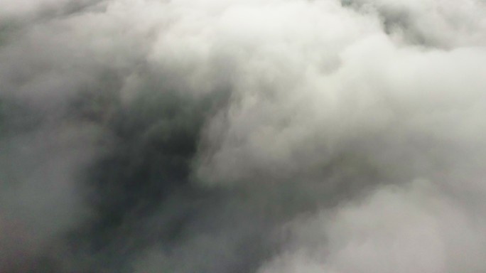 云天鸟瞰图热气球云雾