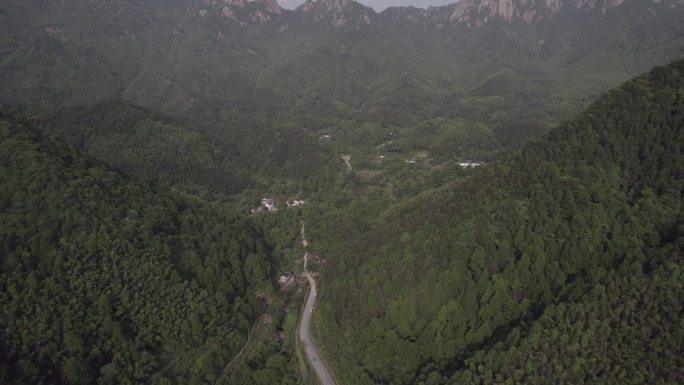 九华山最美山路