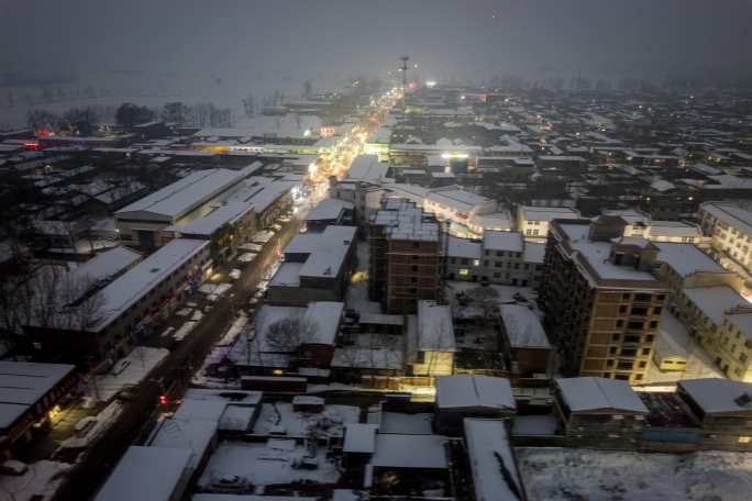 冬天夜晚雪景延时摄影