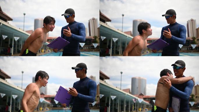 快乐亚裔中国私人教练分析显示他的学生在秒表上打破记录教育培训班结束后游泳池边的游泳考试成绩