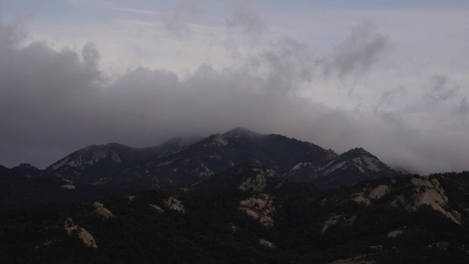 4K山脉风起云涌滚动云彩湖景山色间隔摄影