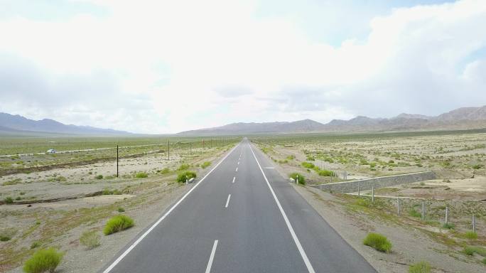 4K中国基建戈壁公路大漠西部开发建设高速