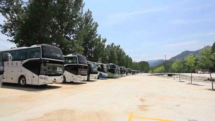 旅游大巴 停车场 旅游 客流 客车